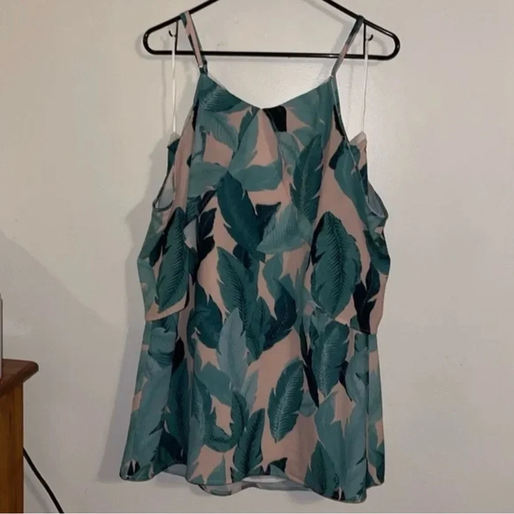 L'ATISTE Green and White Leaf Dress - Picture 6 of 9